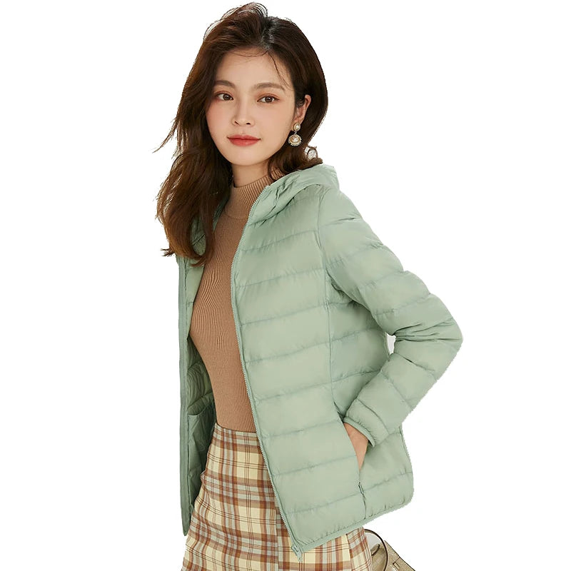 Winter Women Hooded Puffer Jackets Ultra Light Down Jacket Warm Coat Parka Female Portable Outwear Windbreaker Quilted Jacket