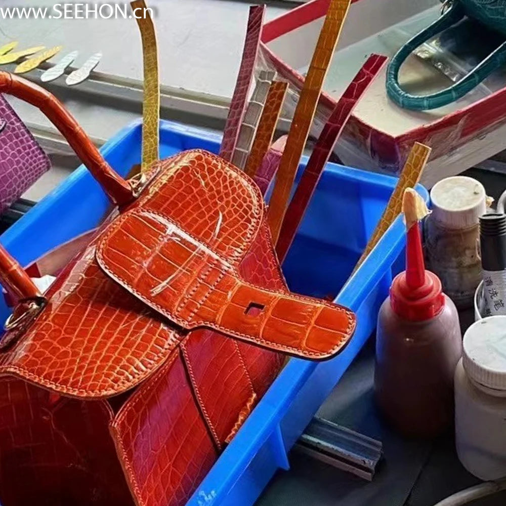 Genuine Leather There Are crocodile Skin Golf Bags, crocodile Skin Cigar Boxes