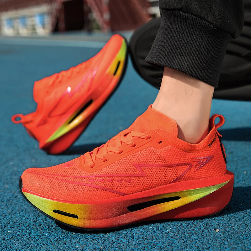 2024 Model Custom Logo Men's Running Shoes for Outdoor Use in Spring