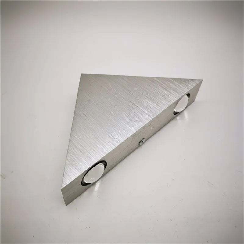 Indoor LED Lighting Aluminium 3W Wall Lamp Brushed Silver Triangle Shape Modern Bedroom Beside Light for Home Decor AC110V 220V