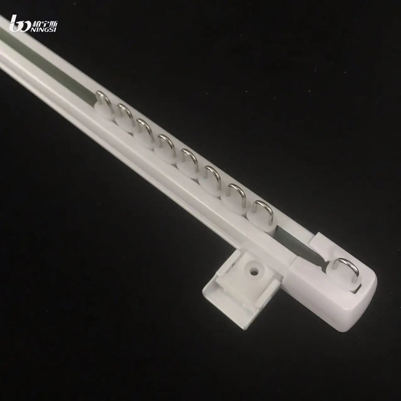 High Quality Adjustable Retractable Shower Room Bedroom Rail Extendable Telescopic Curtain Track Home Curtain Poles Accessory