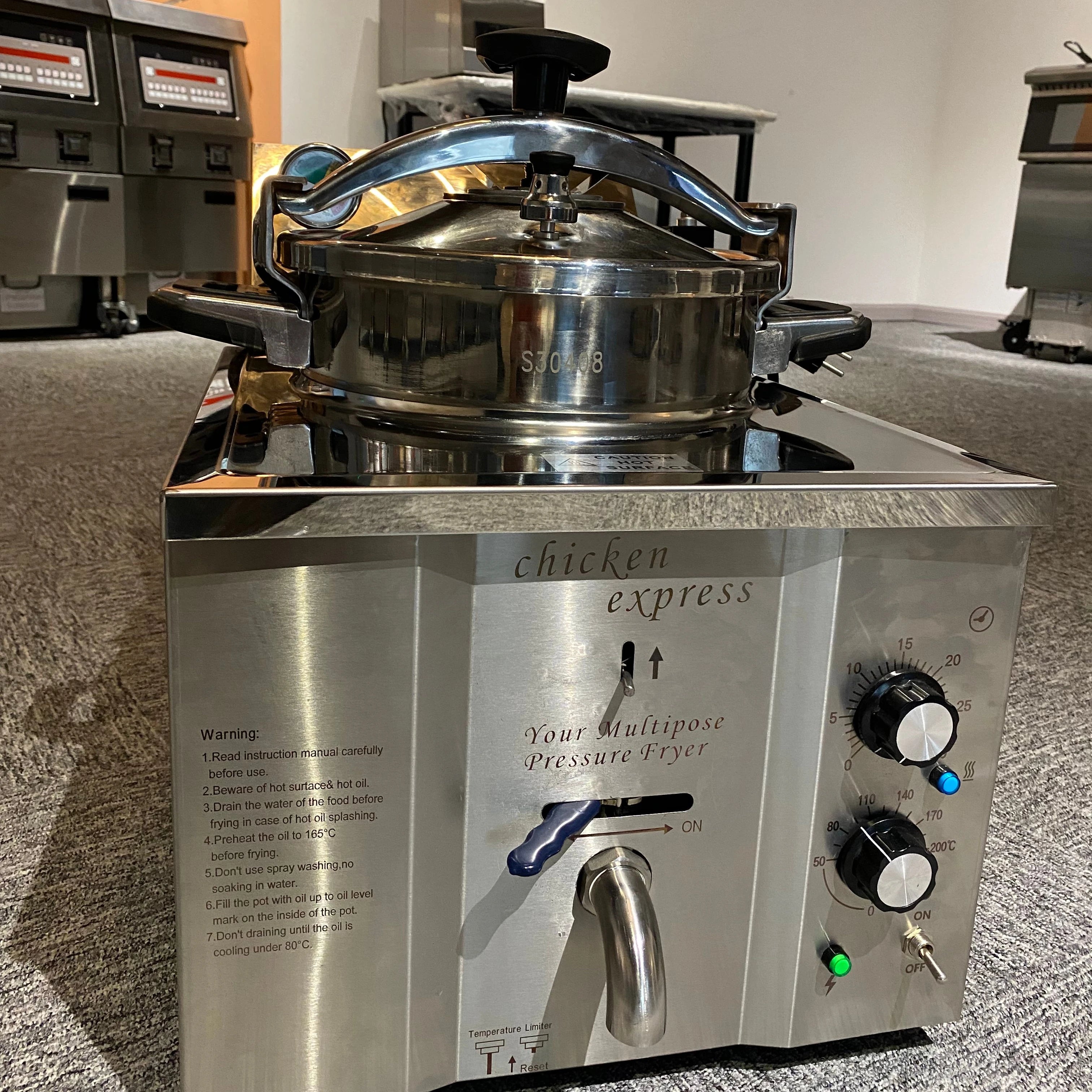 MDXZ-16 Electric Table Top Chicken Pressure Fryer From China Factory with 5 Years Warranty
