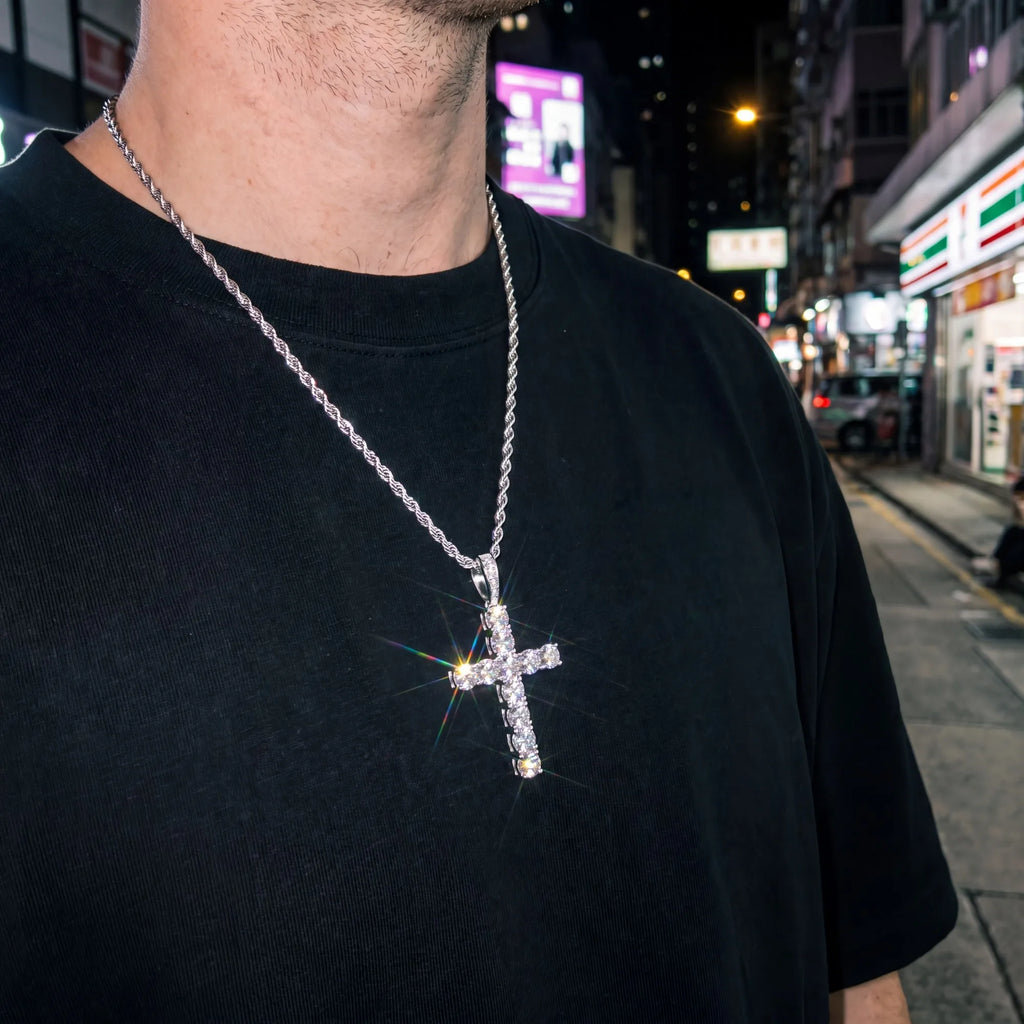 S925 Sterling Silver Cross Moissanite Pendant Inlay 5.0mm D-color VVS Moissanite GRA Certified Necklace for Men