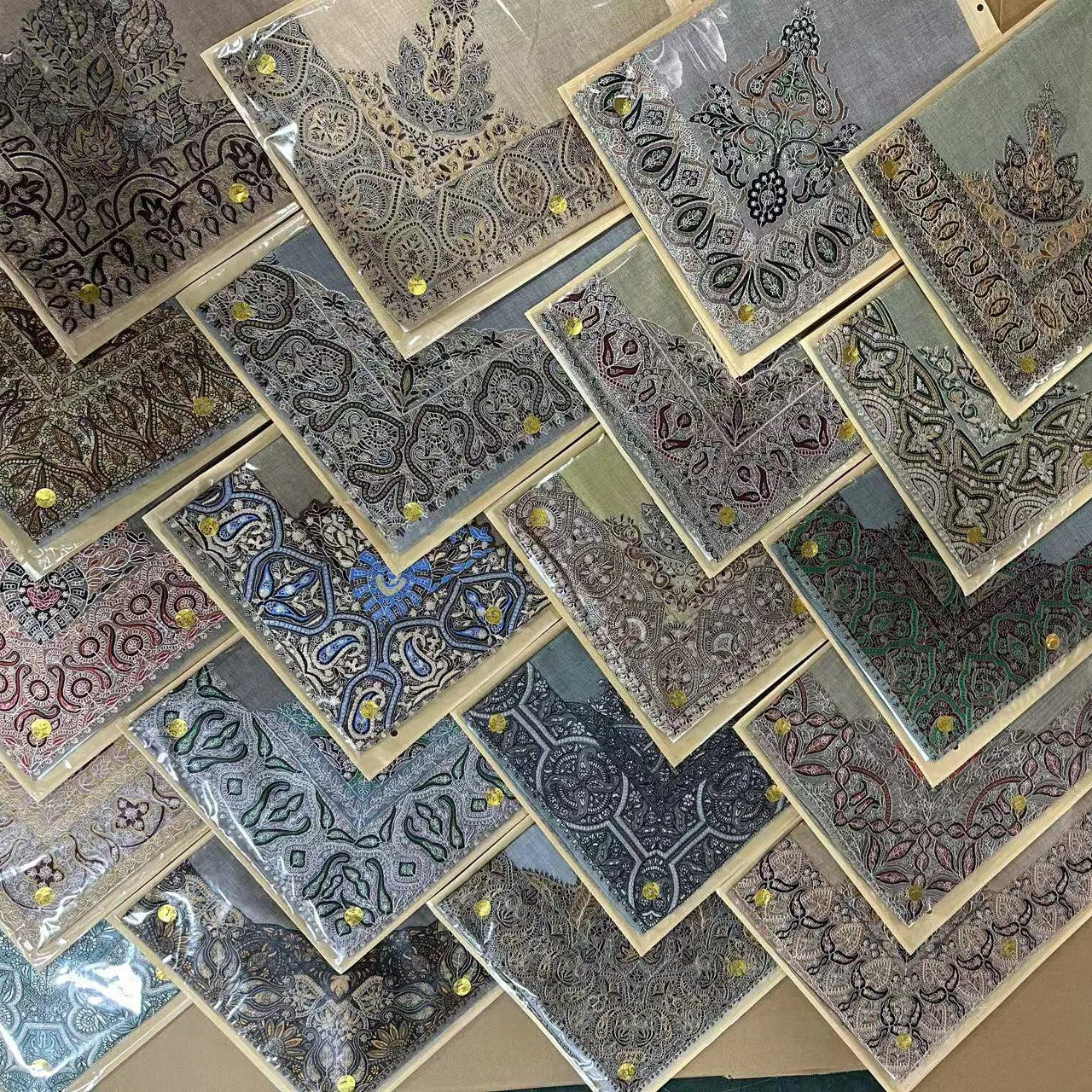 High Quality Yemeni Men Shawl Shemagh Arab Scarf for Men 55x55inch Embroidery 10cm in Stock