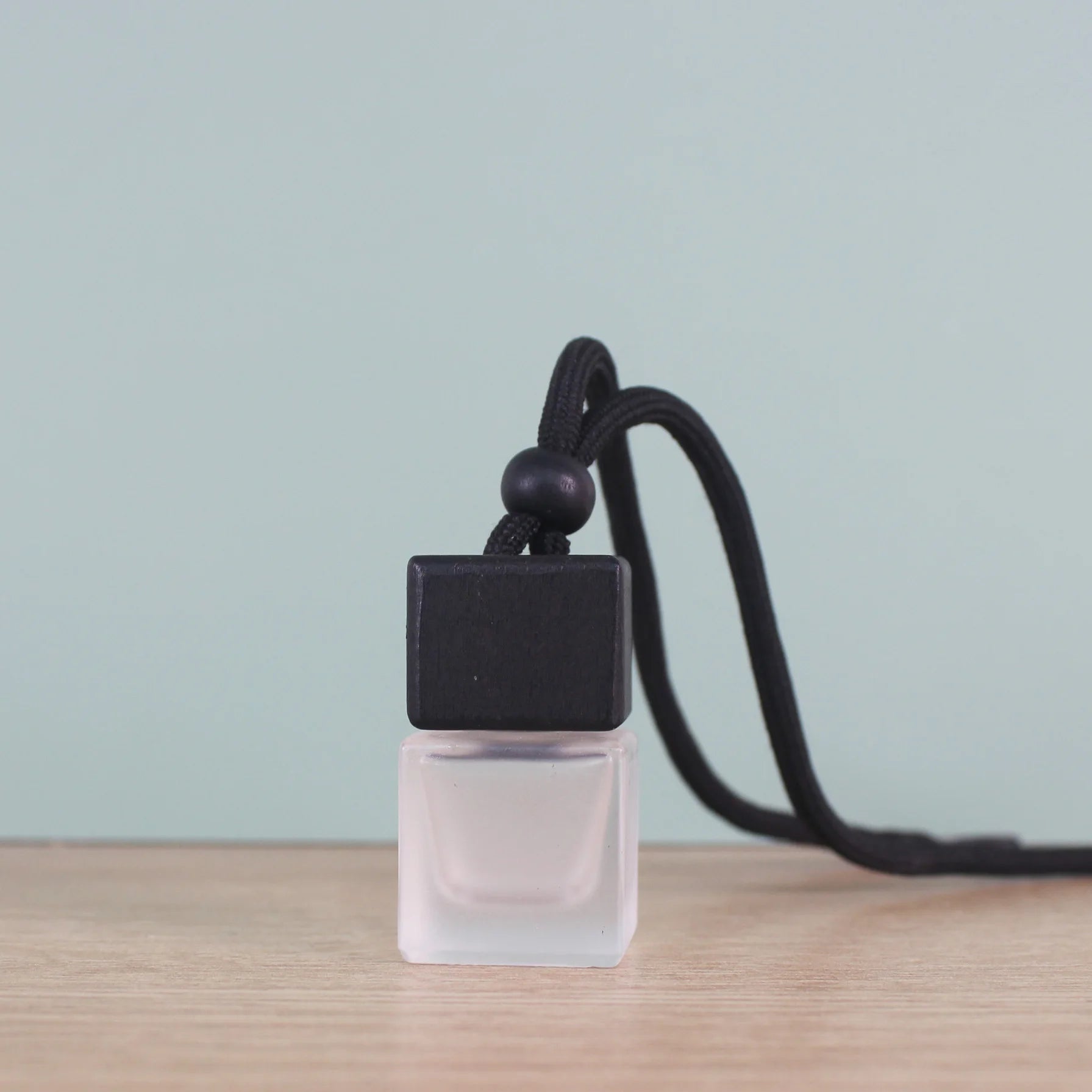 6ml New Arrival Car Hanging Glass Emtpy Bottle With Square Black Wooden Cap Car Air Freshener Diffuser Perfume Bottle