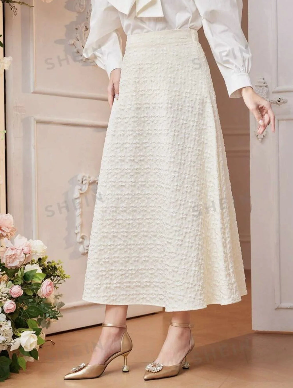 Fukro 3D Textured Weaved Woven Jacquard Detailed Embossing Fabrics for Making Women Cheongsam Floral Jacquard Dresses Clothings