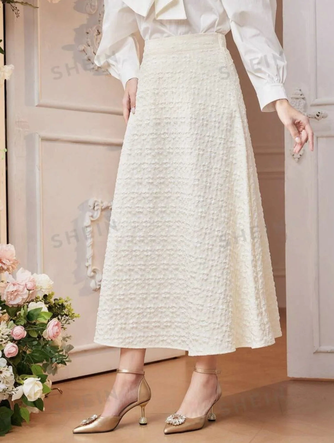 Fukro 3D Textured Weaved Woven Jacquard Detailed Embossing Fabrics for Making Women Cheongsam Floral Jacquard Dresses Clothings