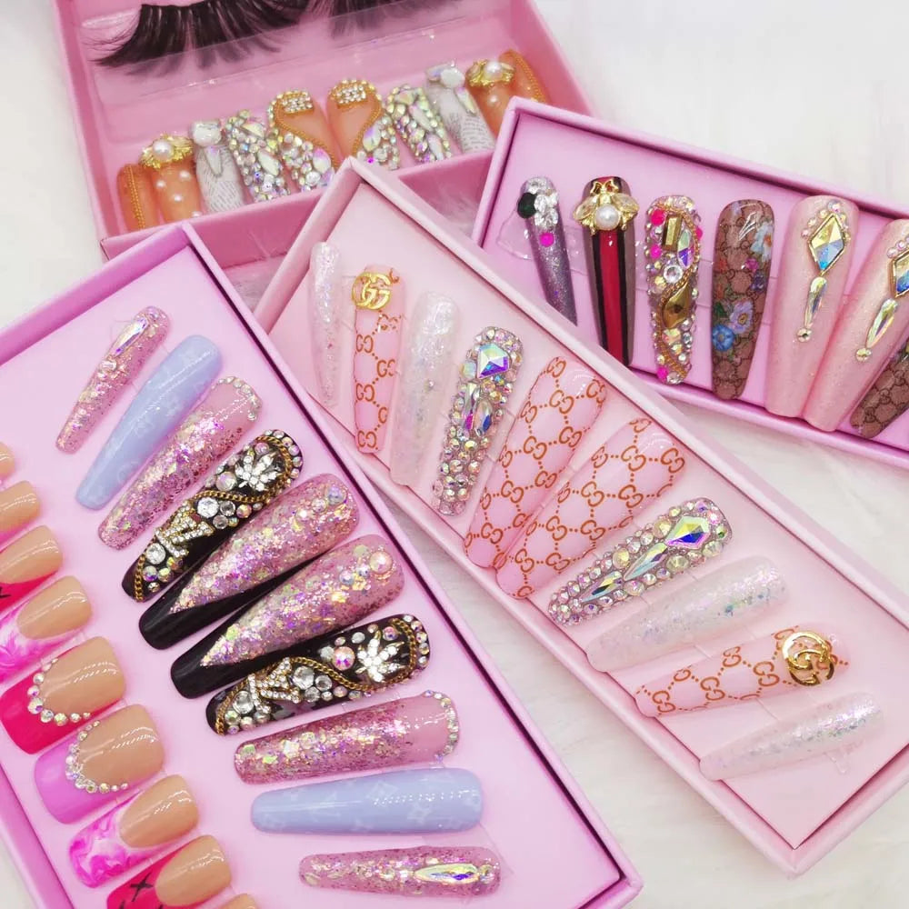 2026 Handmade New Arrival Press-On Nails False Artificial Fingernails with Design for Finger Application Includes Packaging Box