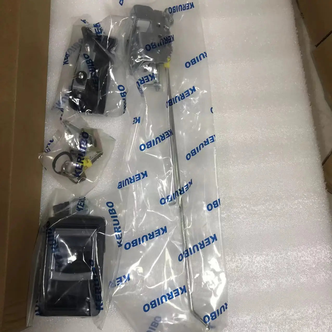 Excavator Parts Cab Door Lock Assy 20Y-54-35941 20Y5435941 for Komatsu PC100-6 PC120-6 PC200-6 PC210-6 PC220-6 PC300-6 PC400-6