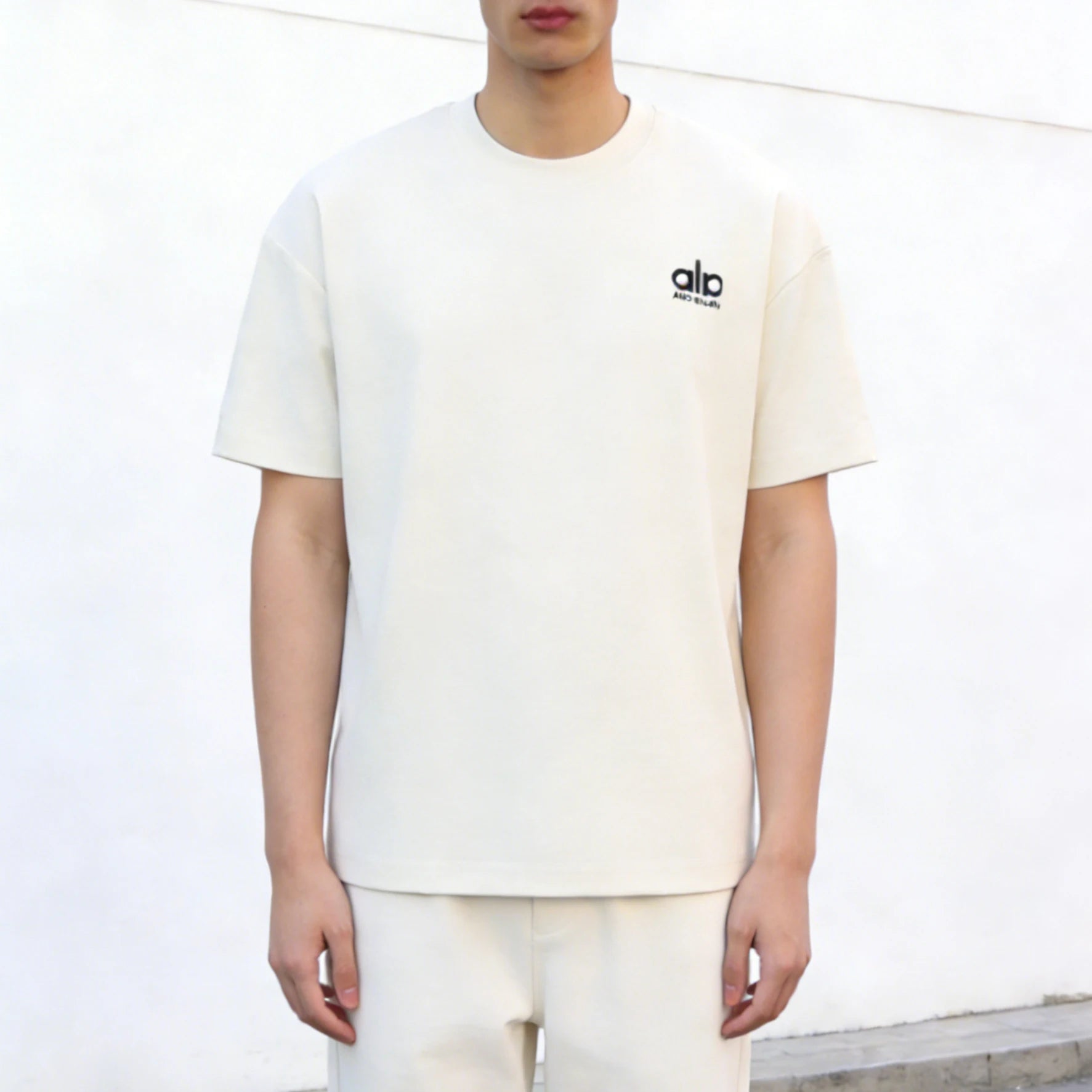 High Quality Men's Casual Knitted Polyester/Cotton 200GSM Loose Short Sleeve O-Neck Letter Custom Embroidery Anti-Wrinkle