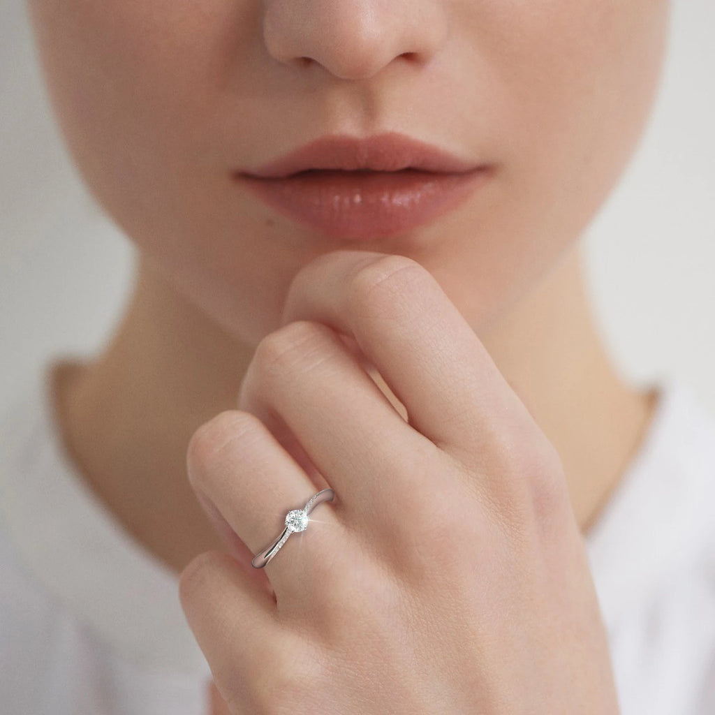 Luxury Iced Out Side Stone Wedding Rings S925 Sterling Silver Lab Grown Diamond Engagement Three Stone Moissanite Ring for Women