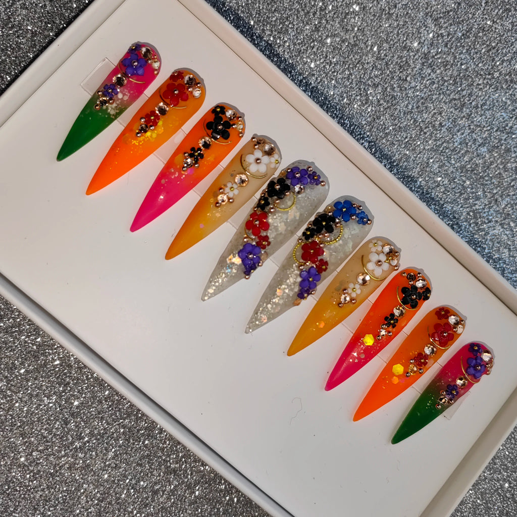2024 Newest Wholesale Private Label Handmade Press Nails Ins Most Popular Trending Artificial Fingernails Acrylic Full Design