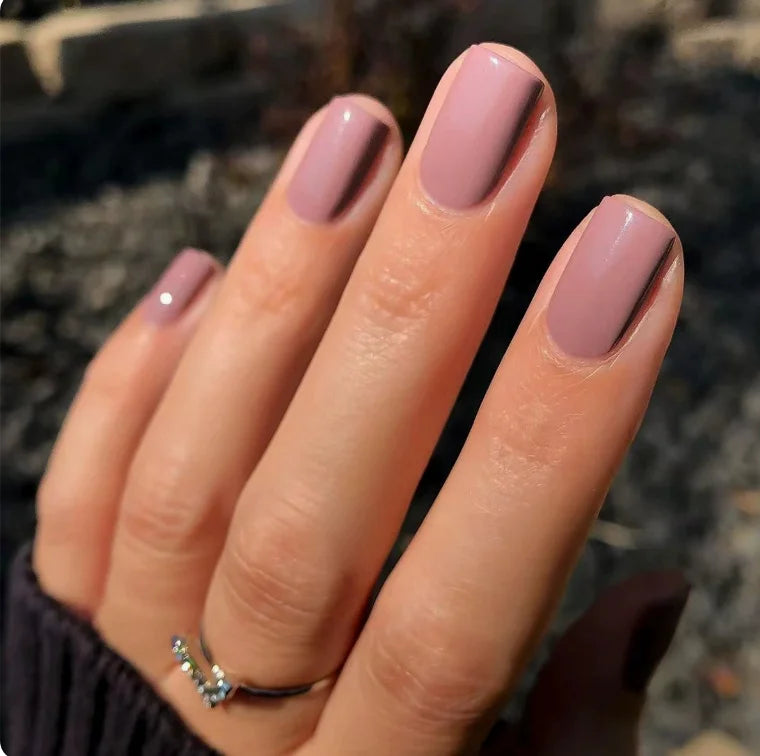 Wholesale 24 Pcs Short Round Nail Tips in Solid Color Simple Press on Nails Artificial Fingernails Candy False Nails 3100