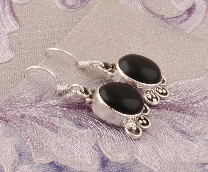 Hot Selling 925 Sterling Silver Natural Black Onyx Oval Cabochon Hoop Earrings Minimalist Wedding Style at Factory Price