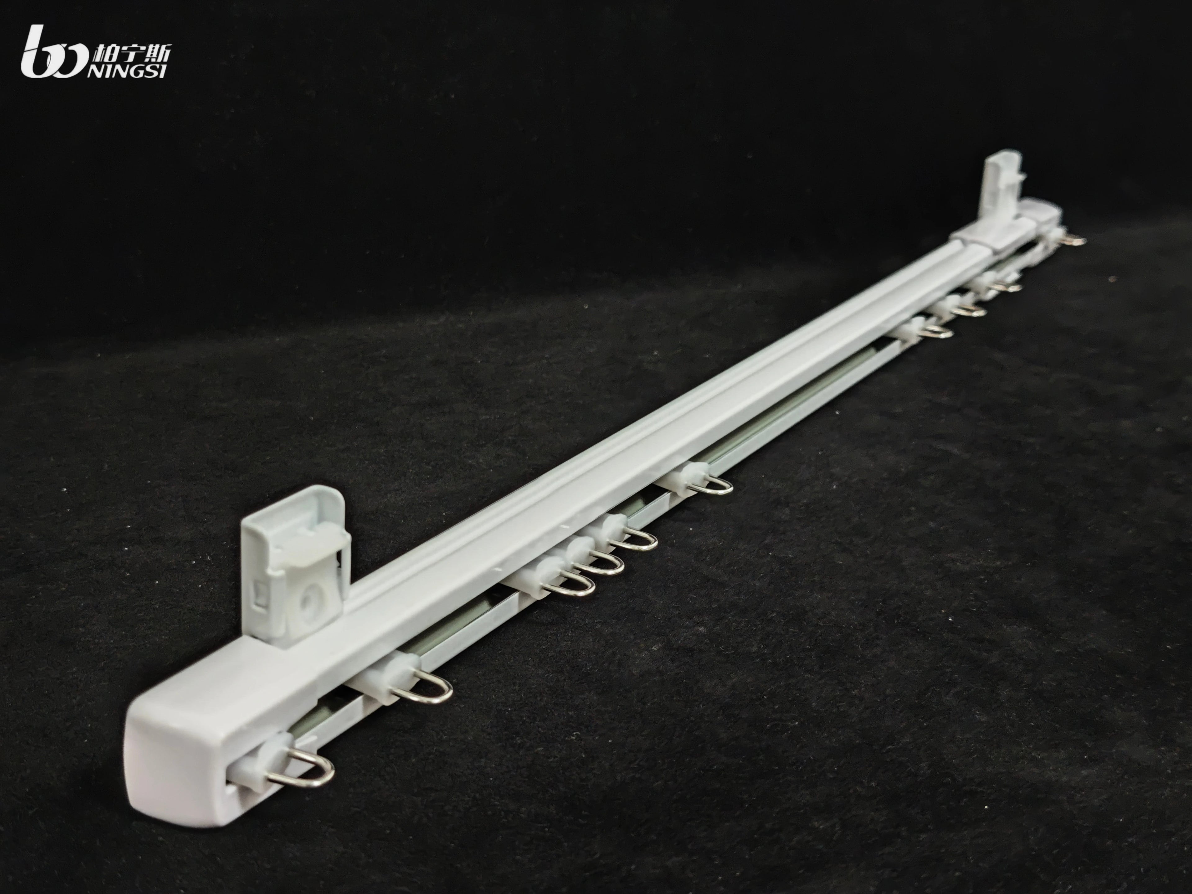 High Quality Adjustable Retractable Shower Room Bedroom Rail Extendable Telescopic Curtain Track Home Curtain Poles Accessory