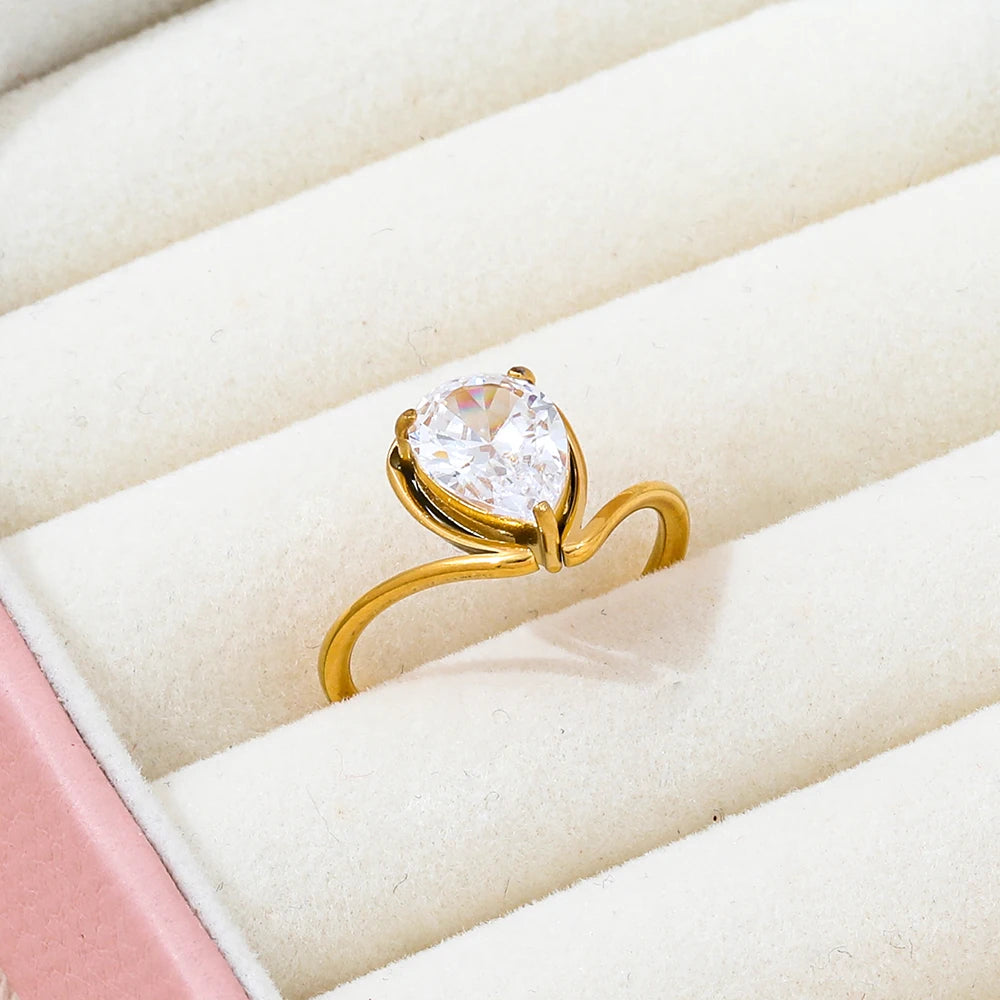 Trendy Stainless Steel Fine Arrow Rings 18K Gold Plated with Water Drop & Big Zircon for Gifts