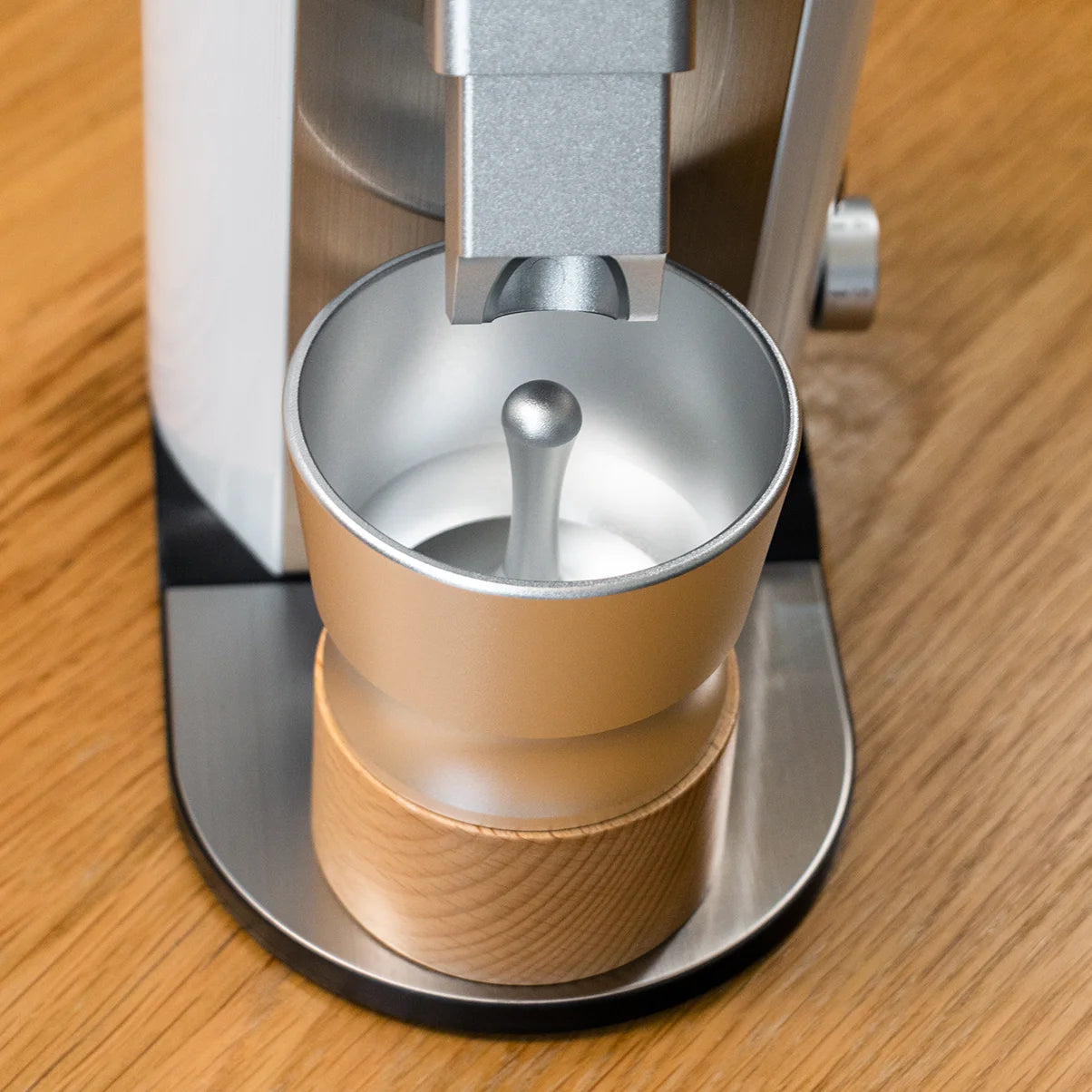 2024 New Design Brushless DC MOTOR Espresso Coffee Grinder 600rpm-1400rpm Speed Adjustable Single Dosing Coffee Grinder HB64 250