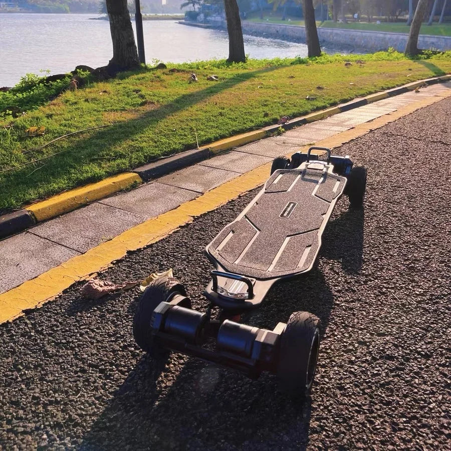 Exway Atlas Pro Off Road Electric Skateboard with Four-wheel Drive High Speed High Power Long Endurance for Adults