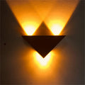 Indoor LED Lighting Aluminium 3W Wall Lamp Brushed Silver Triangle Shape Modern Bedroom Beside Light for Home Decor AC110V 220V