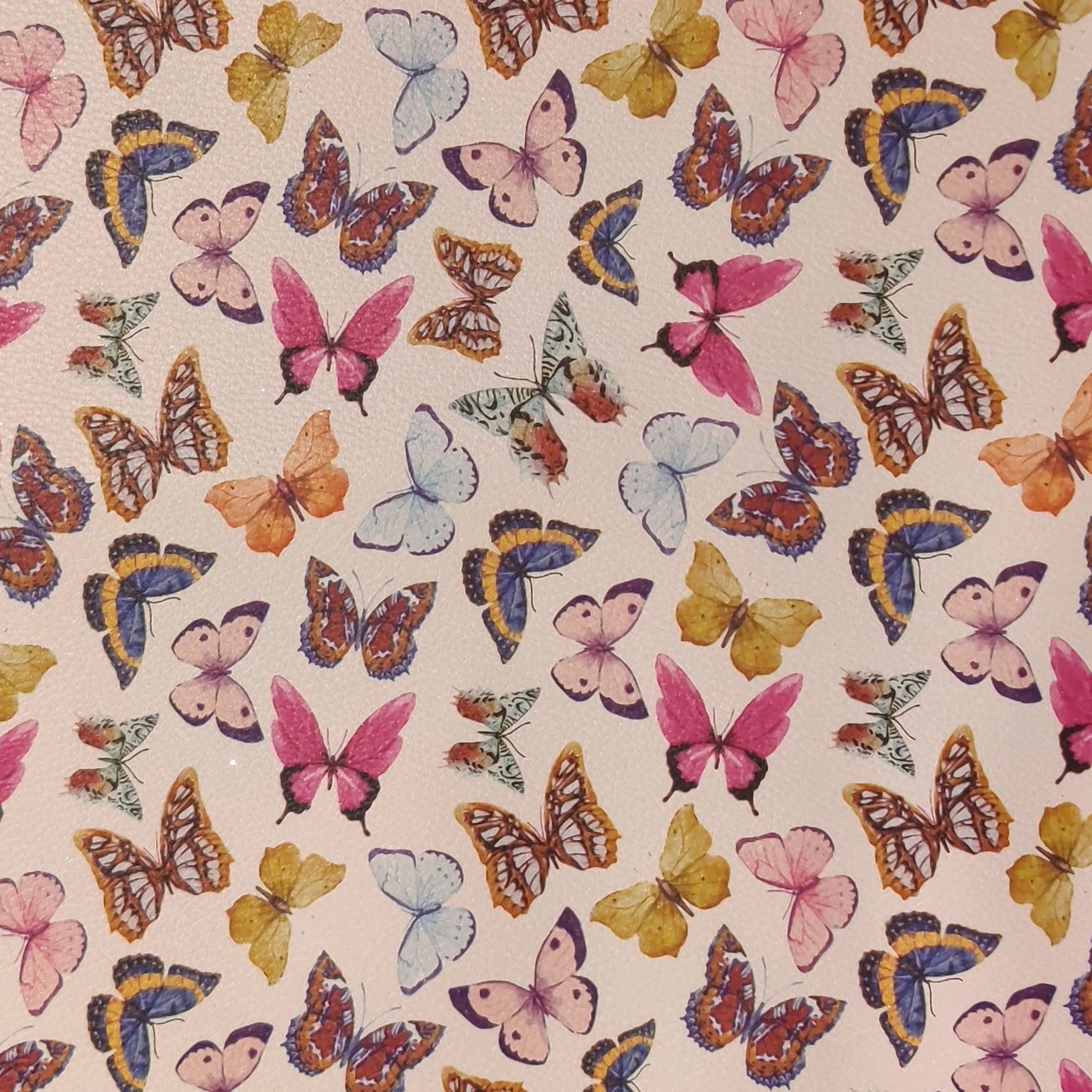 A-1127 PU Synthetic Leather Glitter Effect Butterflies Design Durable Fabric for Fashion Bags Shoes Sofas Outdoor Garment Use