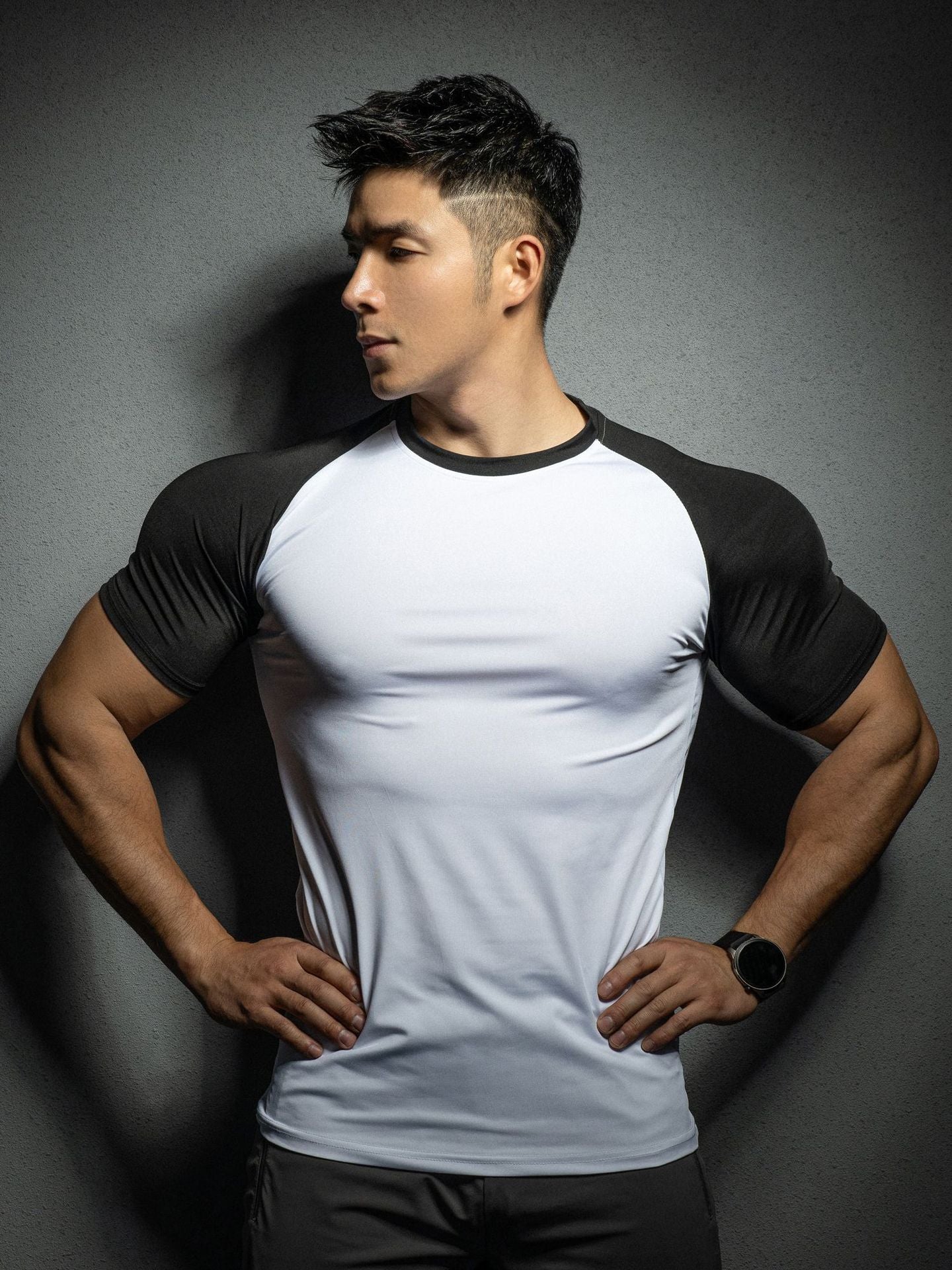 2024 Men Casual Compress Sports T-shirt Summer New gym Fitness Bodybuilding male Workout Short Shirts fashion Short Sleeves Tees