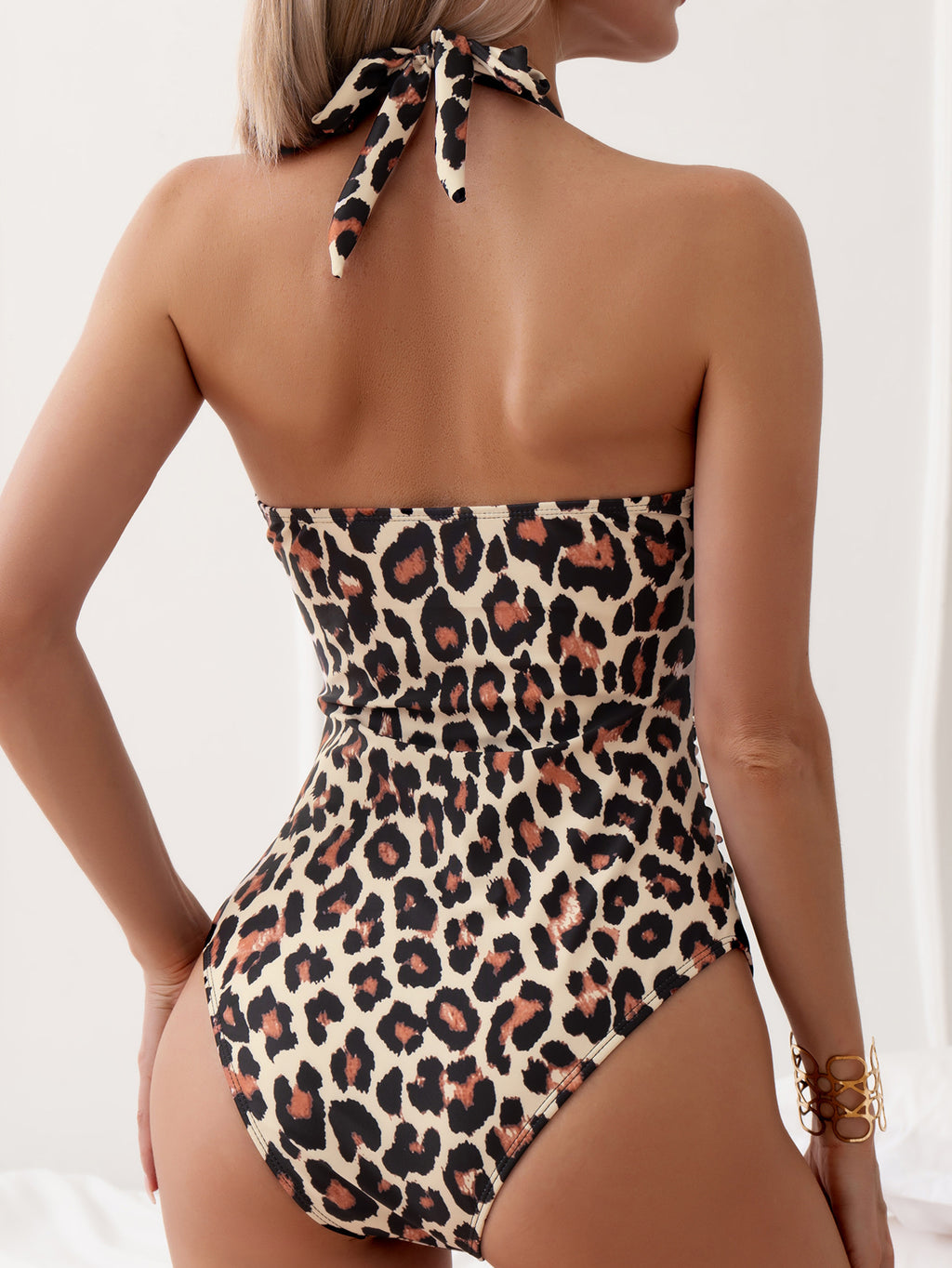 European and American Foreign trade one-piece swimsuit women's conservative slimming quick-drying Swimsuit Beach hot spring vacation lace strap swimsuit