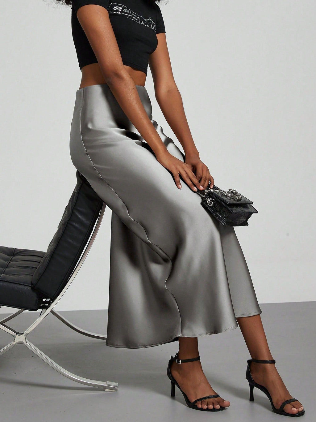 In-Stock Cross-Border Women's Clothing Wholesale European and American Style Elegant Satin Midi Skirt Slimming and Flowy