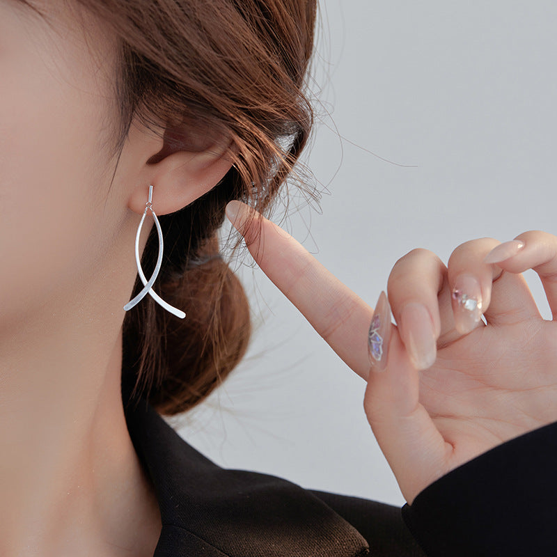 Under the banyan tree S925 silver cold wind cross temperament long earrings women's fashion niche design earrings new fashion