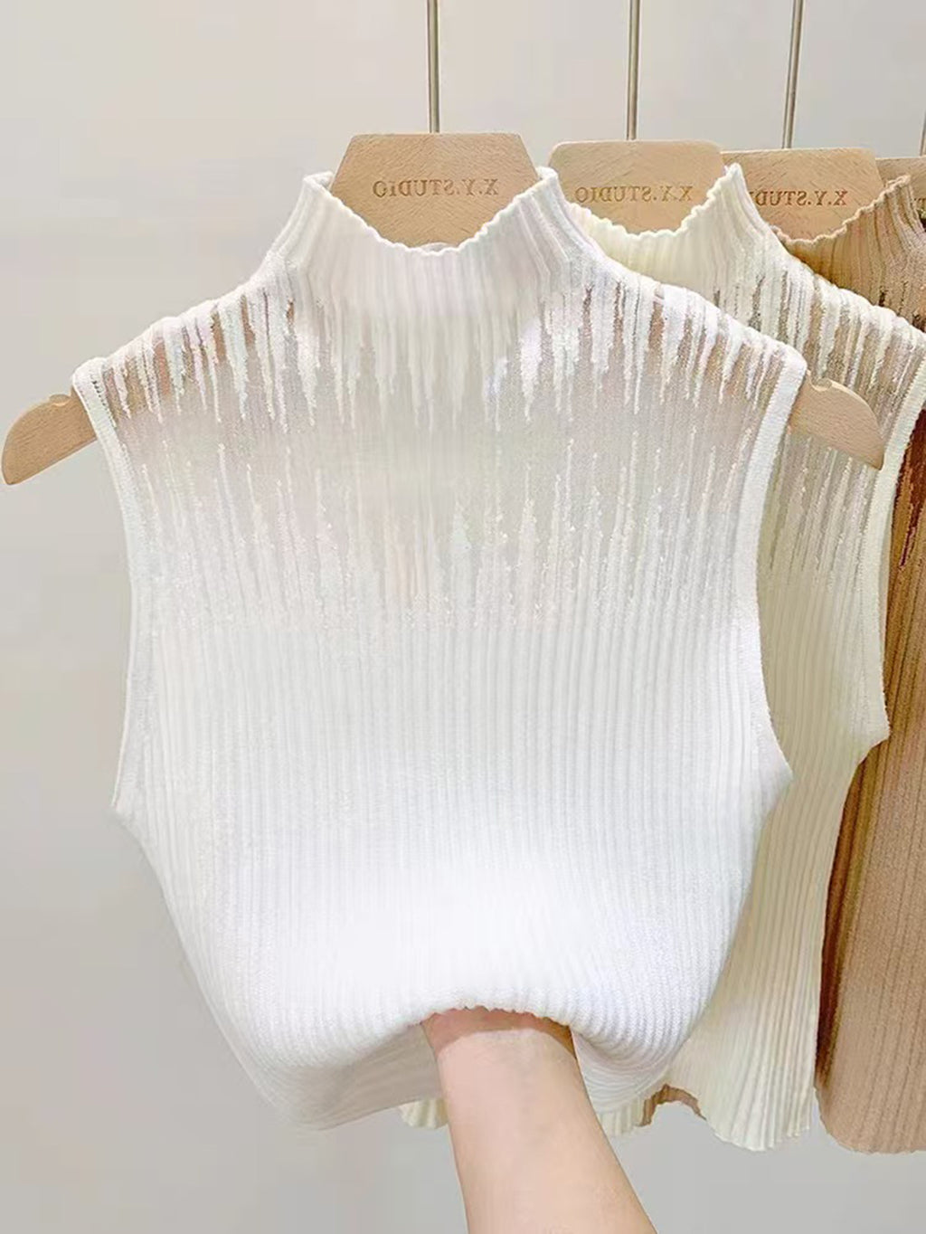 New Style Sleeveless Knit Top for Women, Summer Thin Style with a High-End Feel, Elegant Collar, Vacation Casual Top, Direct Cross-Border Supply