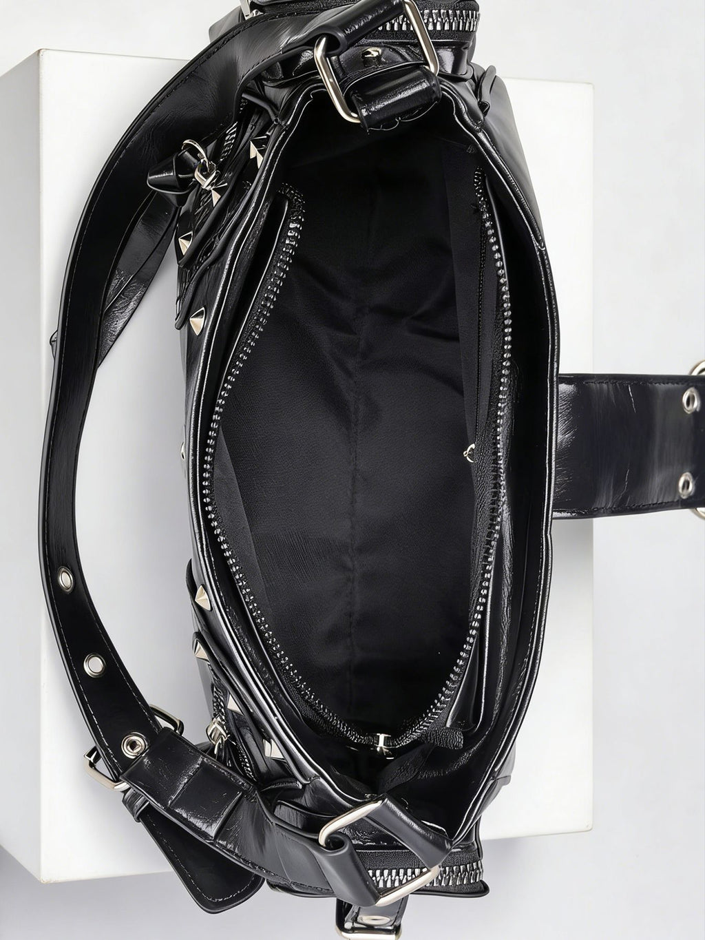 European and American Fashion Personality in Rivet Tassel Spicy Girl Motorcycle Retro Versatile Commuter Underarm Handbag Shoulder Crossbody Bag