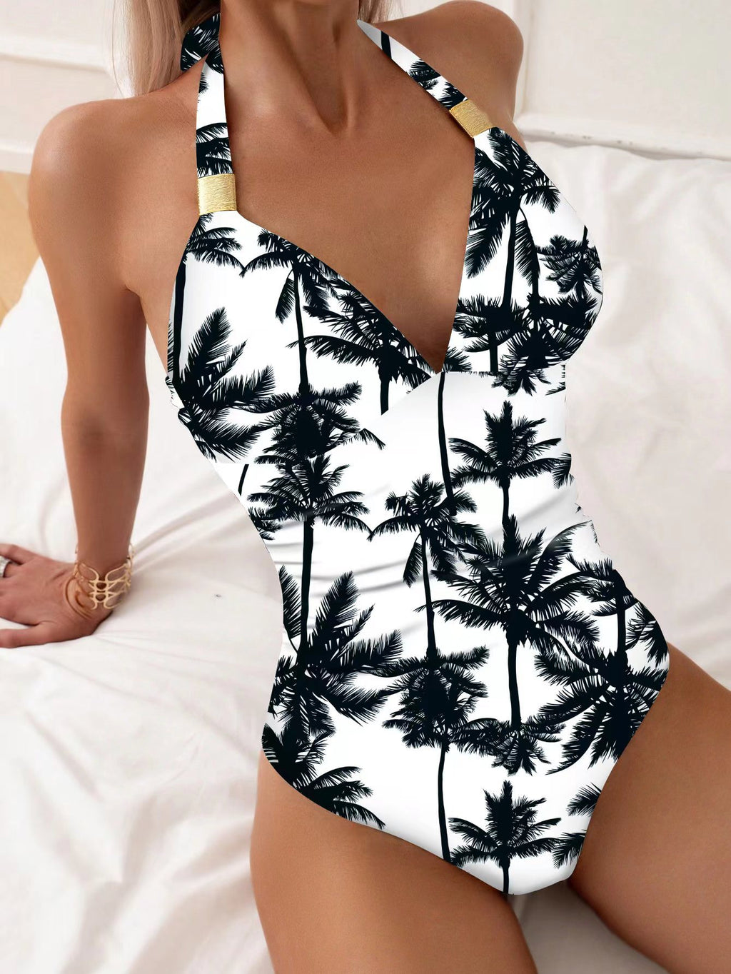 European and American Foreign trade one-piece swimsuit women's conservative slimming quick-drying Swimsuit Beach hot spring vacation lace strap swimsuit
