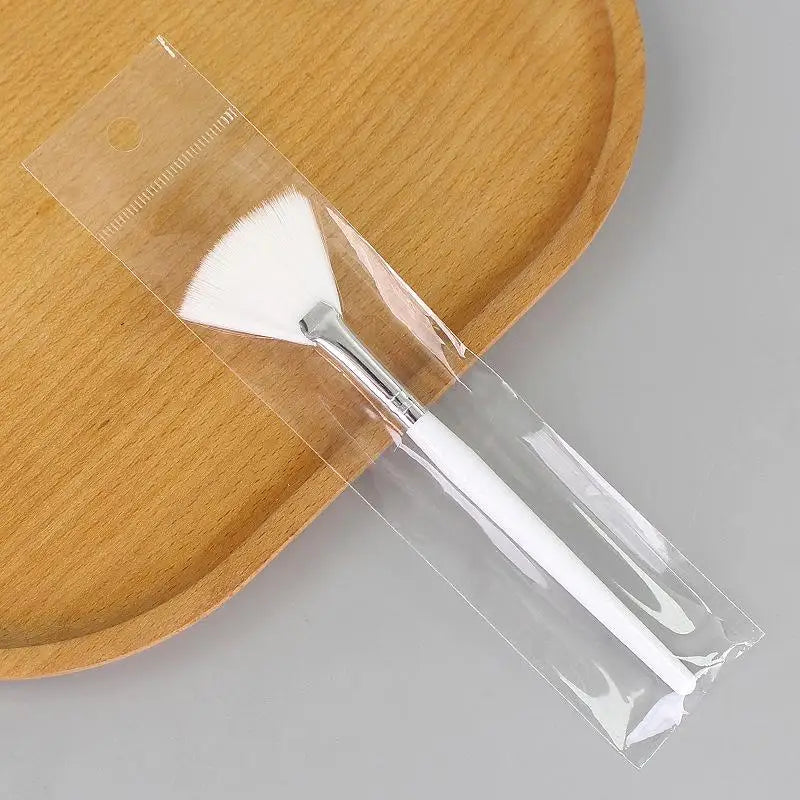 Fan-Shaped Makeup Brush Facial Mask Brush Soft Applicator Brushes Facial Beauty Tool DIY Tool