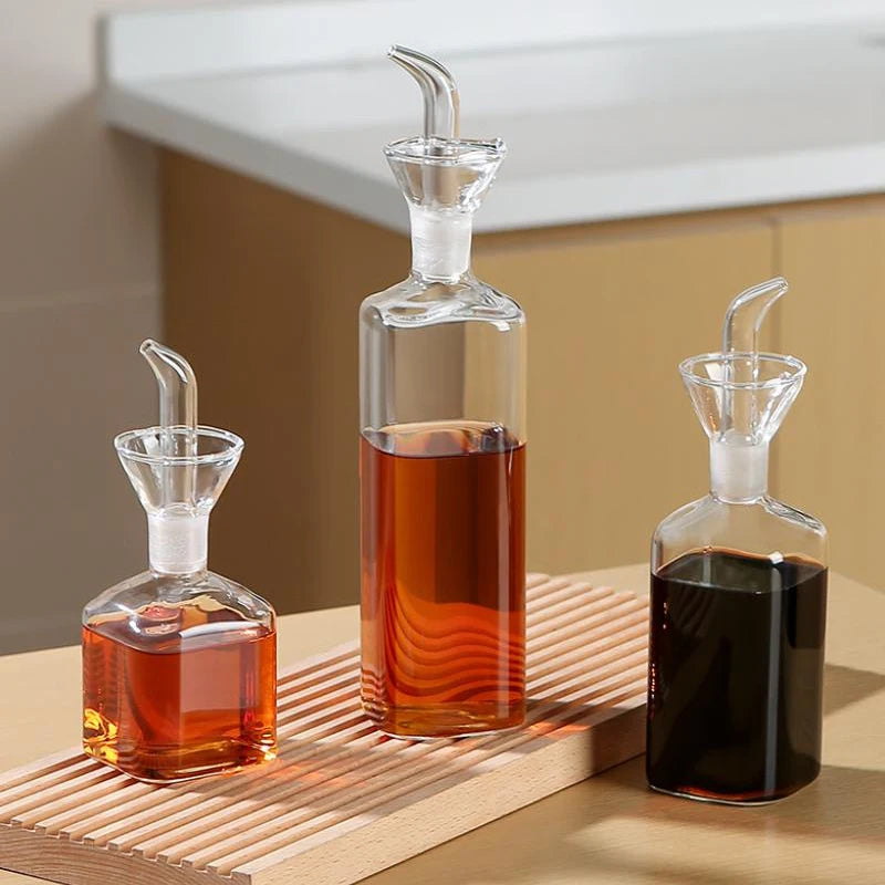 High Borosilicate Glass Oil Dispenser, Leak-Proof Airtight Bottle for Kitchen, Dripless Soy Sauce, Vinegar & Seasoning Pot