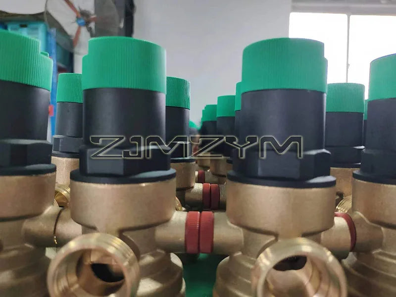 Adjustable Pressure Reducing Valve With Gauge Pressure Regulator Valve Pressure Regulating Valve For Water 감압밸브/регулятор давлен