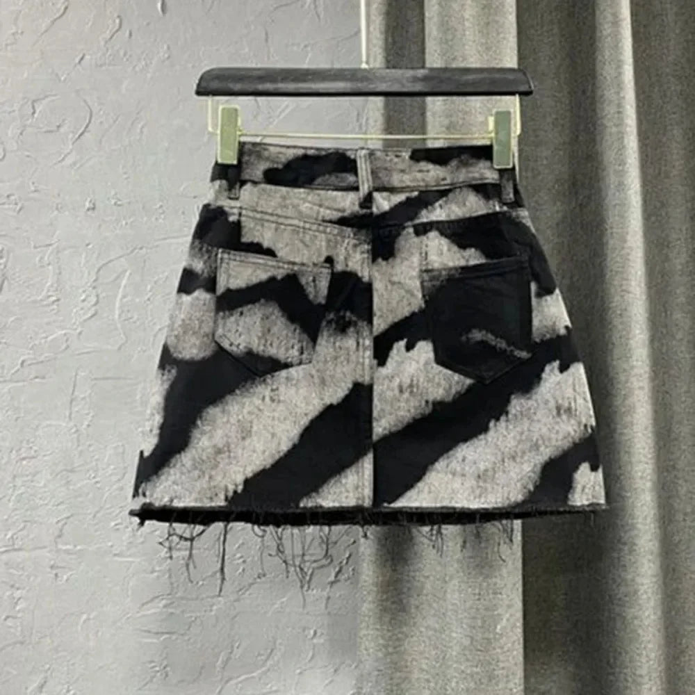 DAILOU Spring and Summer New Korean Spicy Girl Irregular Tie Dyeing High Waist Straight A-line Hairy Denim Wrapped Hip Shorts