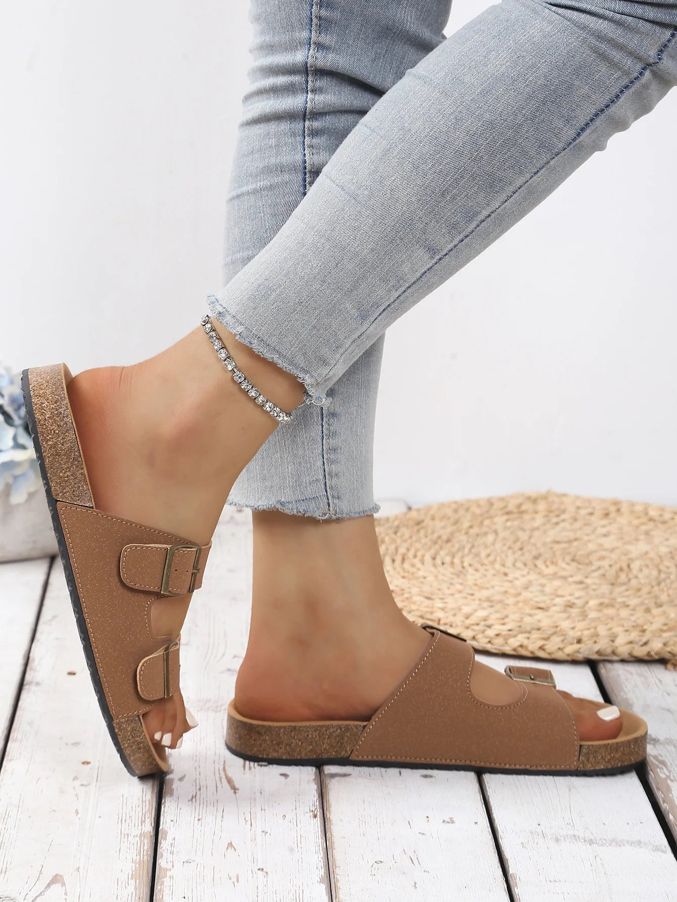 2026 Slippers for Women Cork Beach Sandals Outdoor Clogs with Adjustable Buckle Women Shoes Platform Slippers Flats Slides Women
