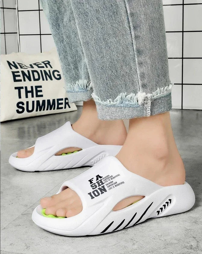 New Summer Man Massage Slippers 2026 Indoor Outdoor Beach Sandals Soft Bottom Casual Slippers Male Flip Flops Mens Sandals