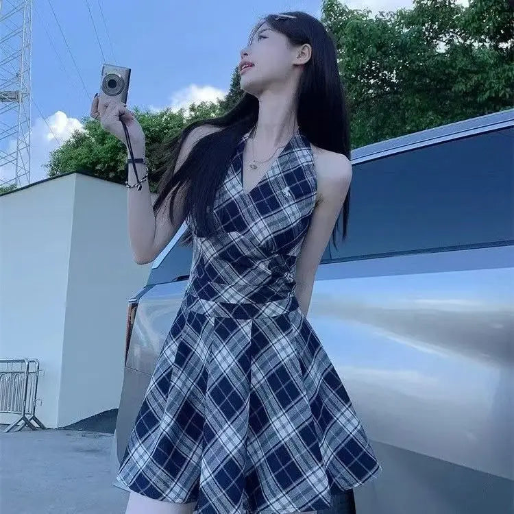 Black and White Plaid V-neck Halter Neck Tied Dress for Women in Spring and Summer New Waist-hugging A-line Short Skirt