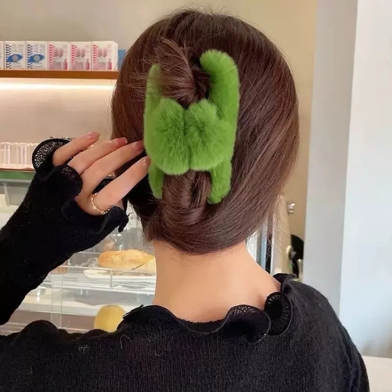 Oversized Plush Winter Clips For Thick Hair | Back-Of-The-Head Bun Styles | Soft And Warm Rabbit Fur Hair Accessories For Women