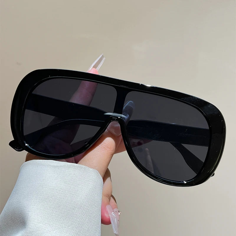 Sun Glasses Women Stylish Brand Design Beach Vacation Shades Oversize Sunglasses 2026 New in Fashion Outdoor Casual Decor