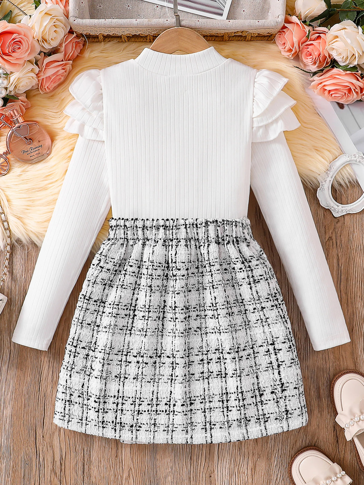Spring and Autumn children's 2-piece fashion casual clothing white high-neck long-sleeved flying sleeve top + plaid A-line skirt
