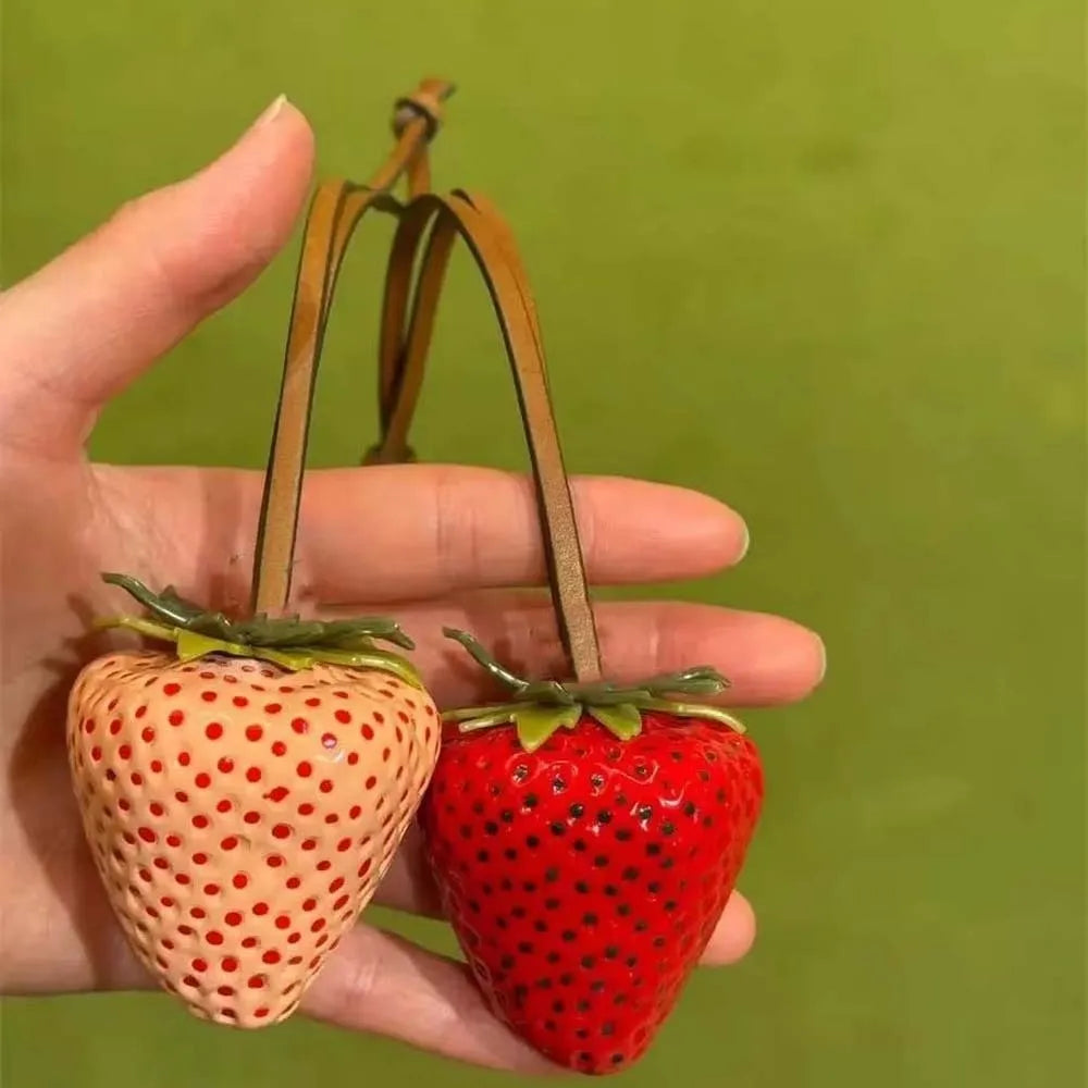 Funny Waterproof Strawberry Key Ring Elegant Alloy Versatile Bag Charm Handmade Vivid Red Resin Fruit Pendant Girls