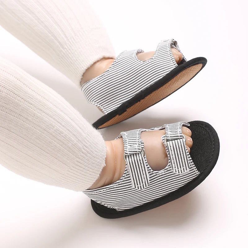 Baby's First Step Sandals 0-1 Year Old Boy Striped Soft Soled Sandals Breathable and Non Slip Frst Pair Of Walking Shoes