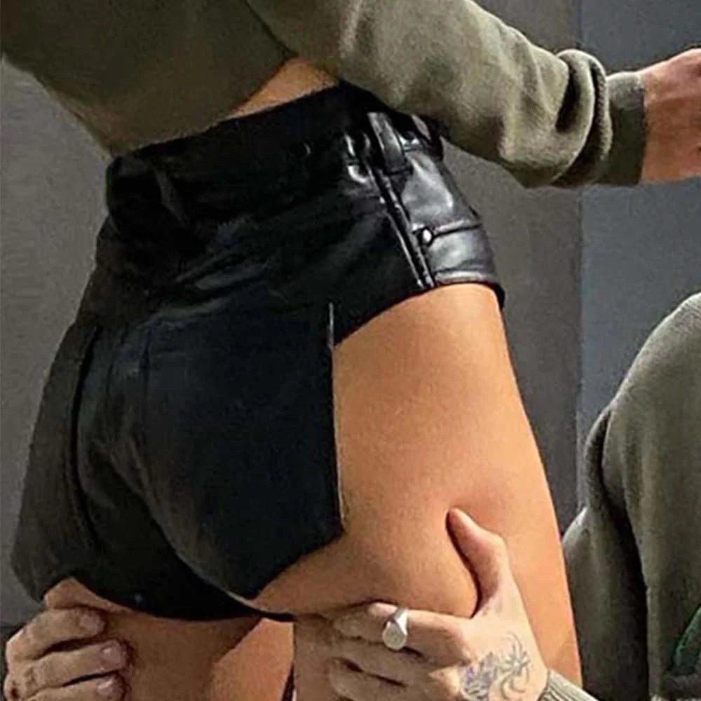 Sexy Black PU Casual Fashion Summer Shorts Women Clothing Goth Faux Leather High Waisted Womens Shorts Y2K Hot Woman Short Pants