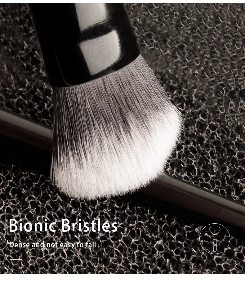 Kat Von D- Makeup Brush 35 Concealer Brush Soft Fiber Hair Elegant Black Handle Brand Makeup Brushes for Woman