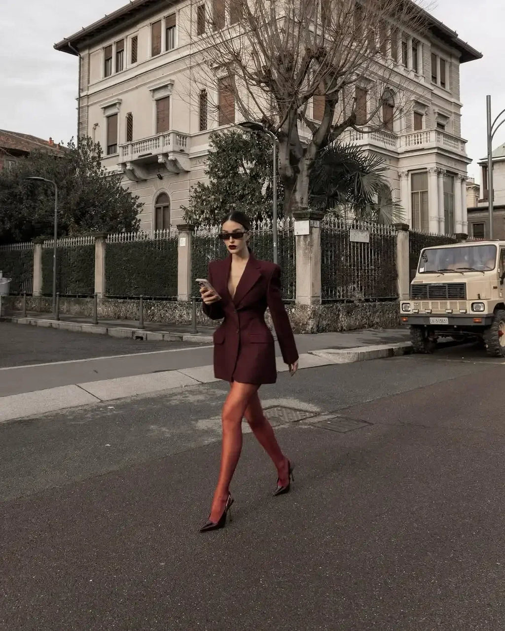 Burgundy Slim Fit Women Blazer Notched Lapel Single Breasted With Pockets Loose Hem Elegant Coat Banquet Outfit Female Clothing