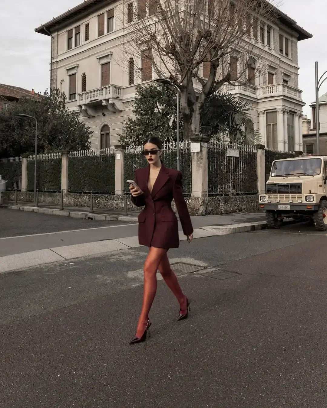 Burgundy Slim Fit Women Blazer Notched Lapel Single Breasted With Pockets Loose Hem Elegant Coat Banquet Outfit Female Clothing