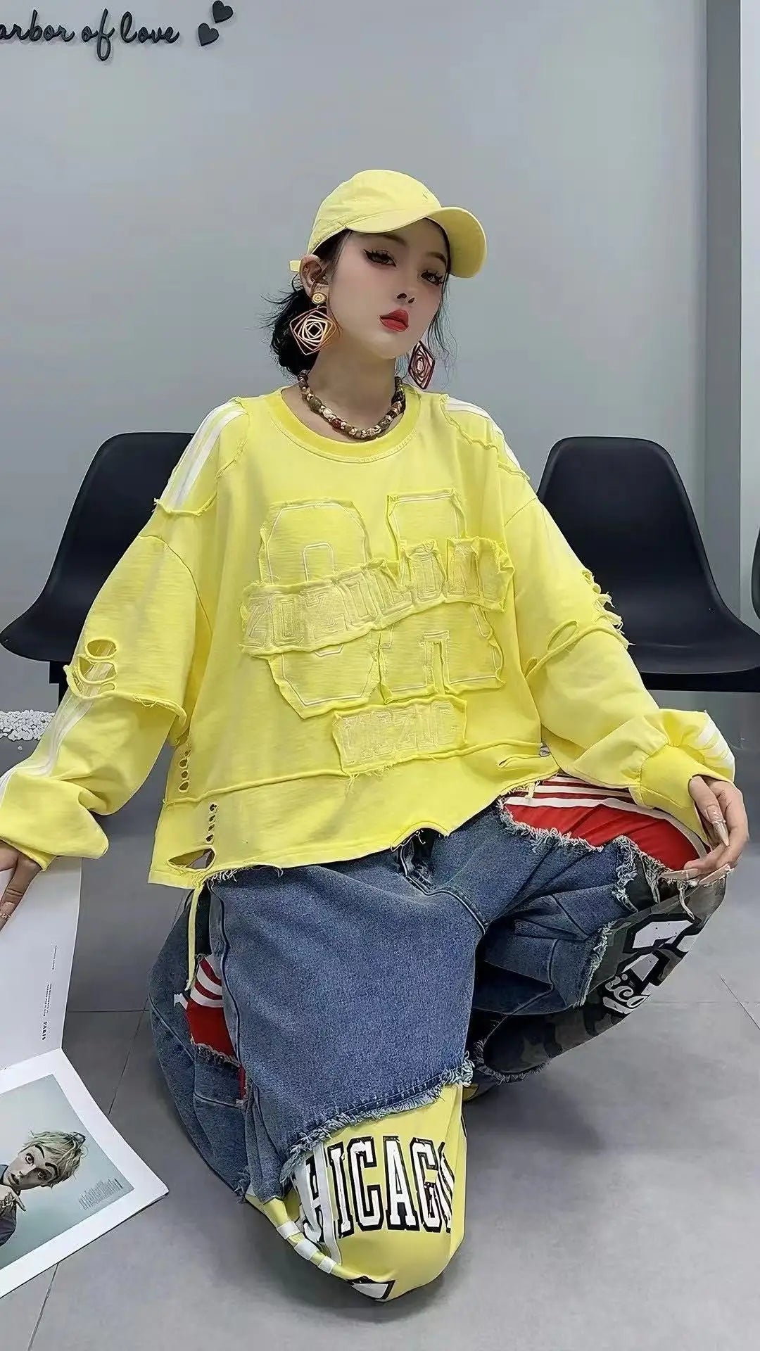 2025 Autumn New European Goods Sweatshirt Distressed Washed Letters Embroidery Patch Ripped Loose Casual Short Sweatshirt Women