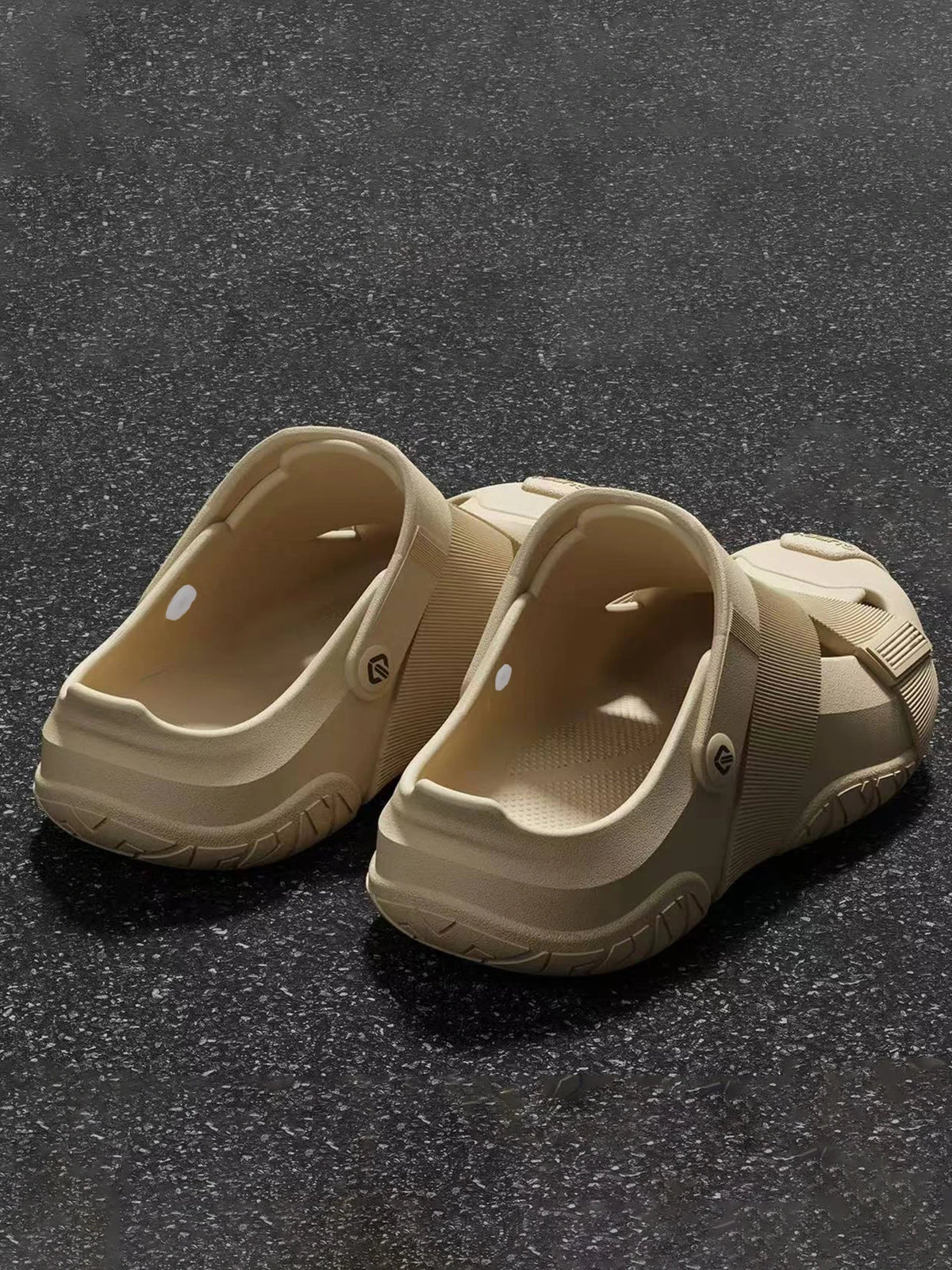 Men's Summer Closed-Toe Slides, Soft & Bouncy Indoor Outdoor Two-Way Beach Shoes, Versatile Casual Hiking & Outdoor Clogs