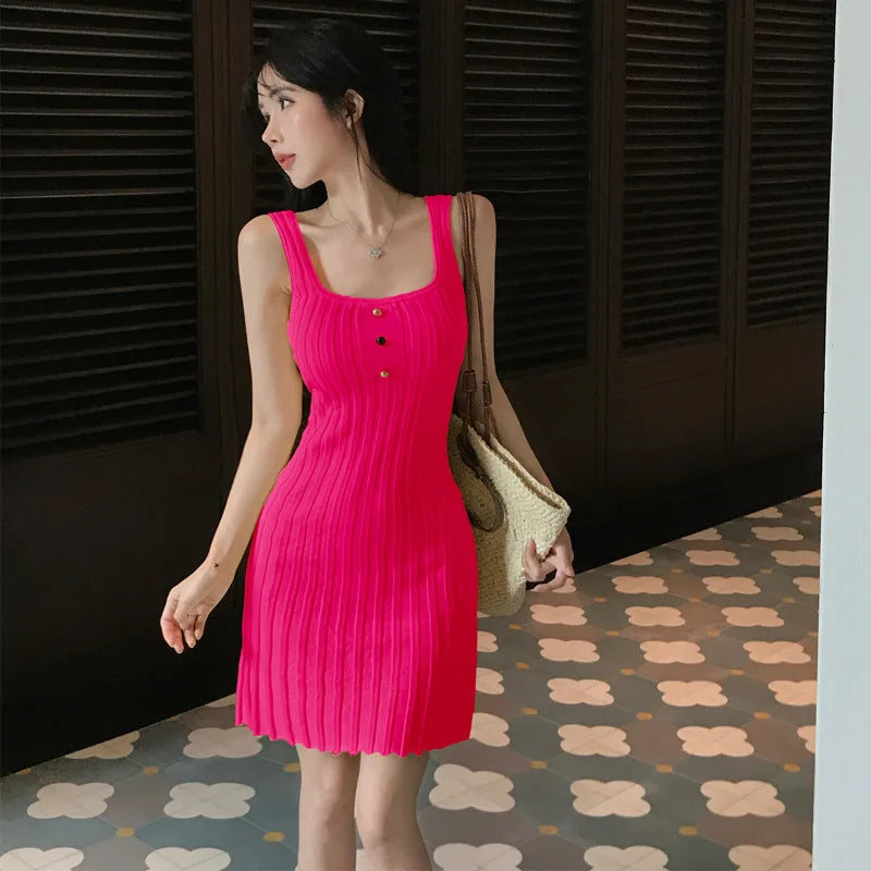 2026 Summer New Women's Square Neck High Waist Suspender Dress, Fashionable Casual Vacation Style, Waist Pockets, A-line Skirt